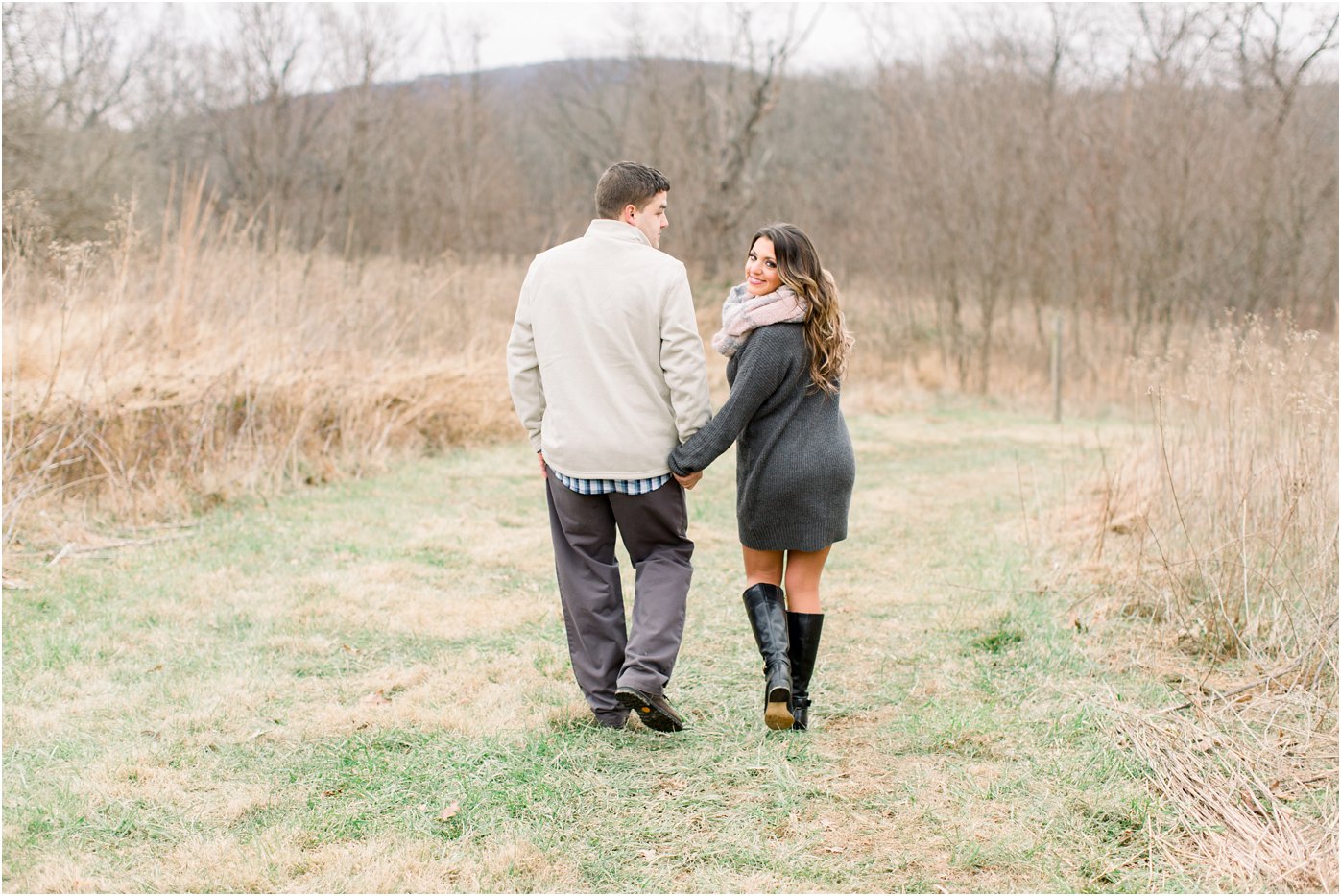 sky-meadows-state-park-engagement-photo_0058.jpg